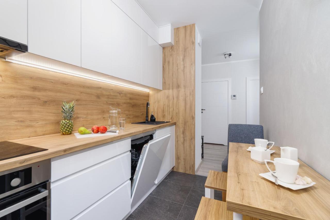 W Parku Lotnikow Apartments Tauron Arena By Noclegi Renters Kraków Eksteriør billede