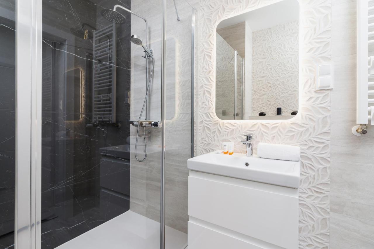 W Parku Lotnikow Apartments Tauron Arena By Noclegi Renters Kraków Eksteriør billede